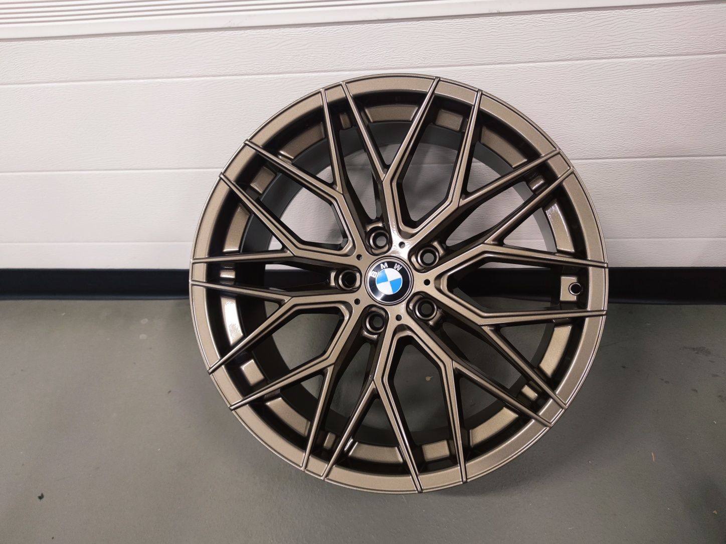 Felgi Arceo Valencia 19 " 5x120 BMW Glossy Bronze