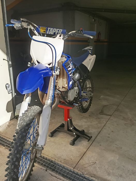 Vendo mota yz usada