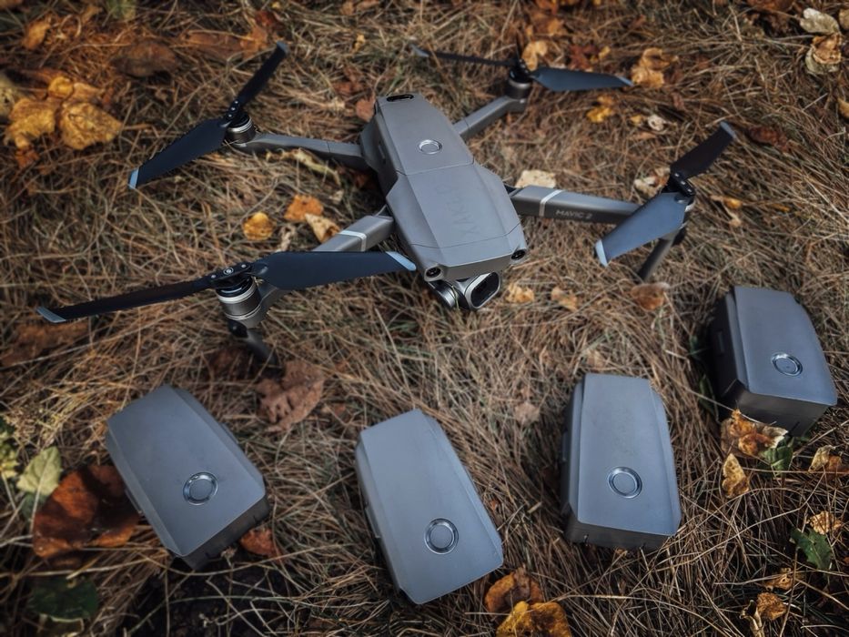 DJI Mavic 2 Pro + 5 акумуляторів + 4 гвинти + хаб
