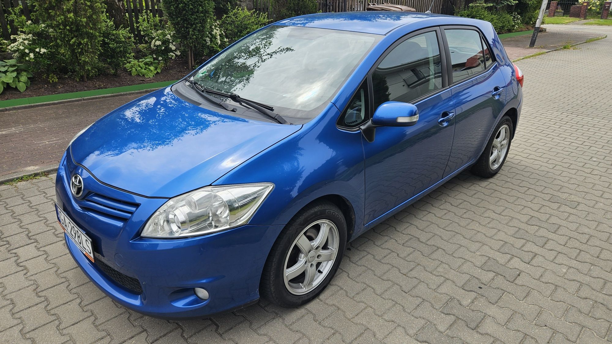 10r śliczna zadbana TOYOTA AURIS 2.0D4D 125KM od starszego Pana