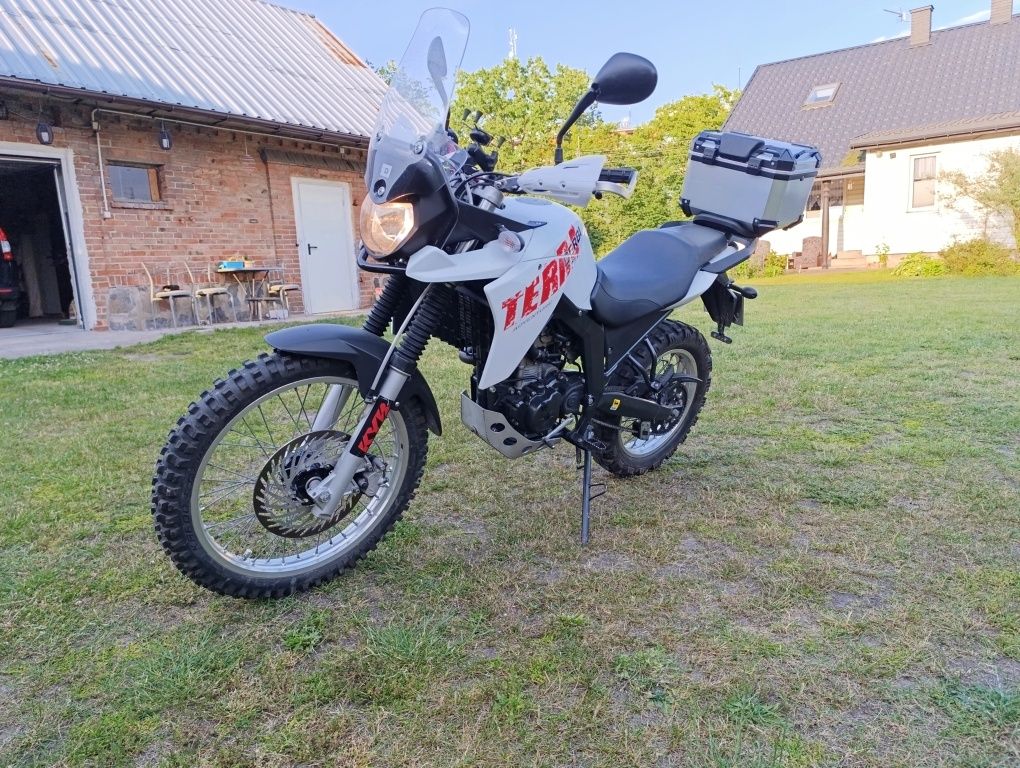 Derbi Terra 125 Doinwestowany w Bdb stanie