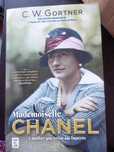 Madmoiselle Chanel, a mulher que criou um imperio