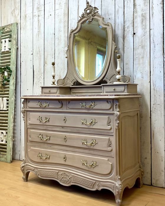 Komoda z uchylnym lustrem kremowa LUDWIK XV Francja 1926 r. Antyk