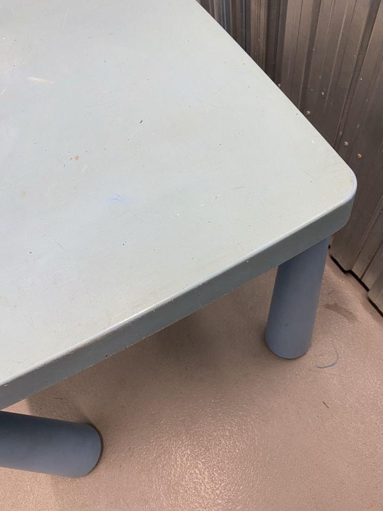 Stolik stół niebieski IKEA Mamut