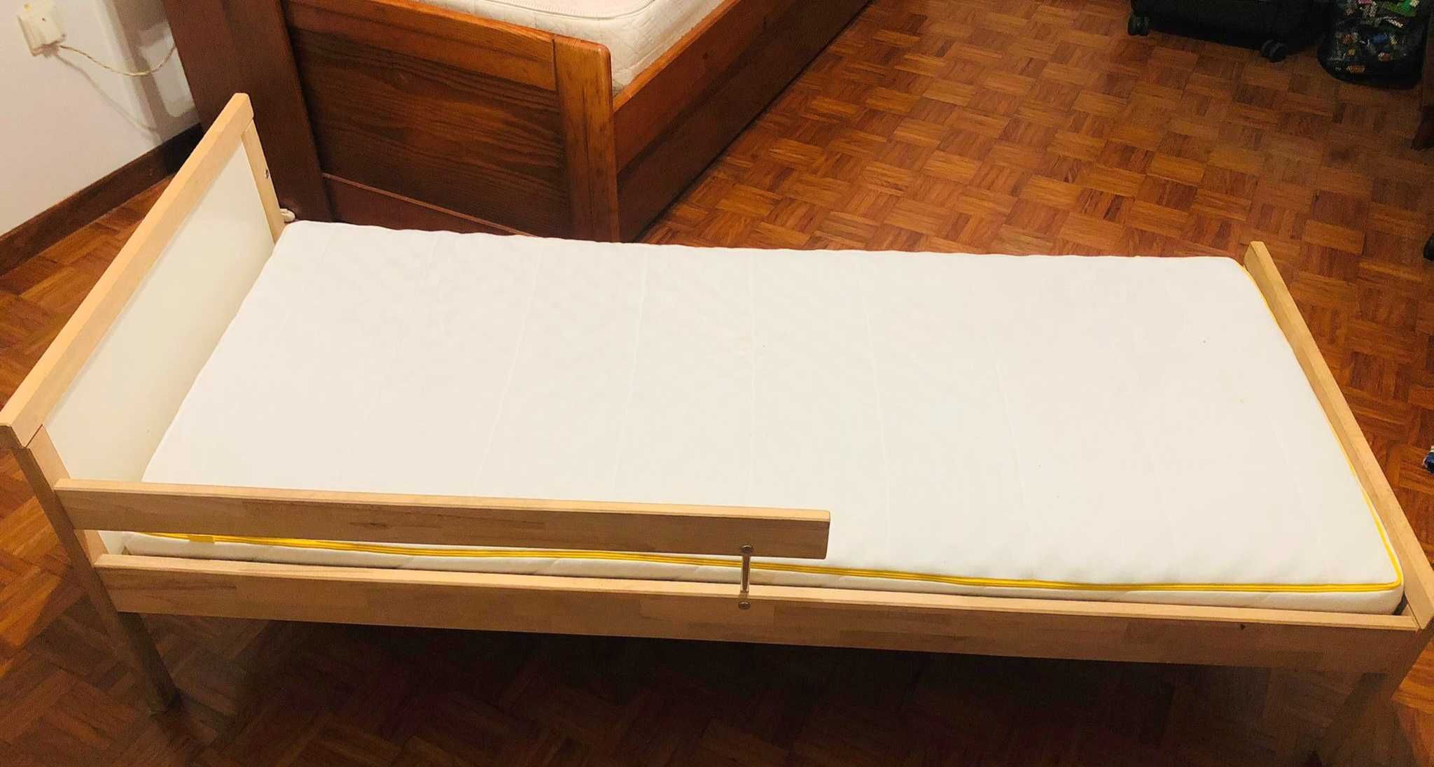 Cama infantil completa! Duas unidades disponíveis