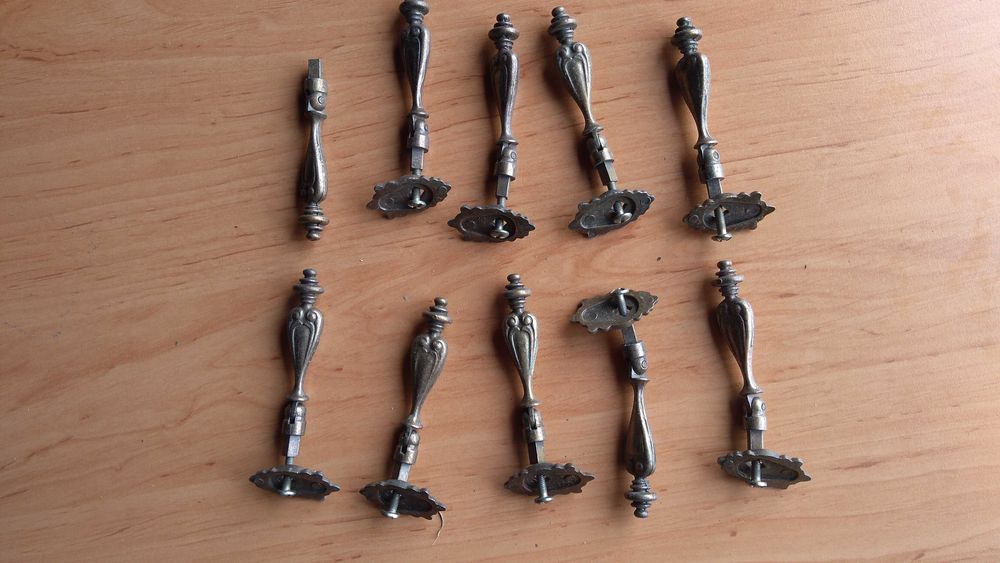 Uchwyty meblowe /różne/