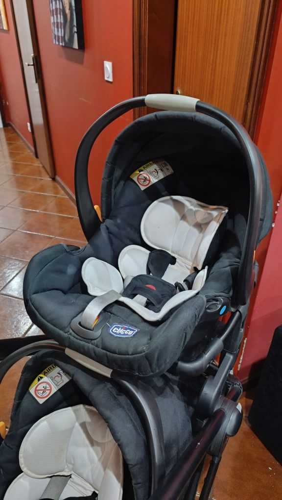 Carrinho Chicco Fully Twin
