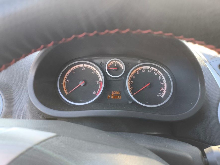 Opel corsa D 1.3 CDTI