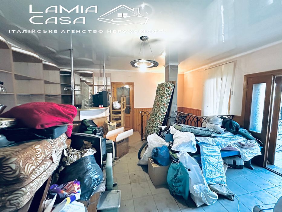 Продаж двох будинків в Годилові. 5 хв від Героів Майдану