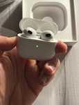 AirPods 3 com Caixa de Carregamento MagSafe – Excelente Estado