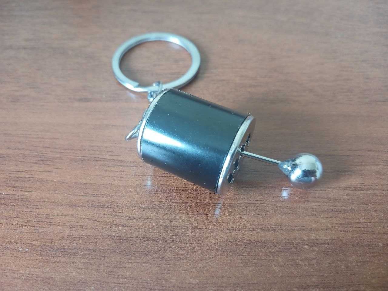 Брелок коробка передач