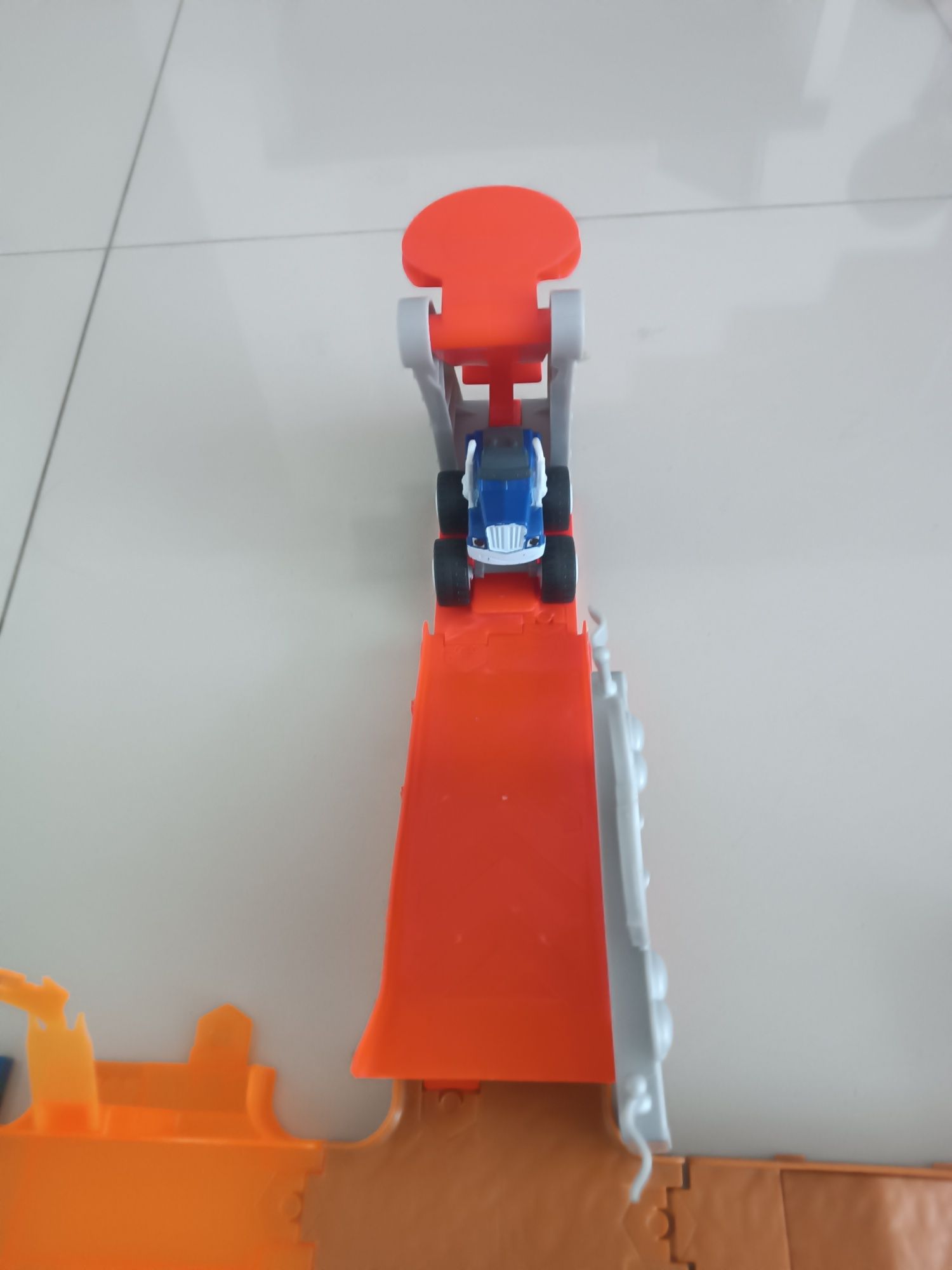 Pista de carros Blaze