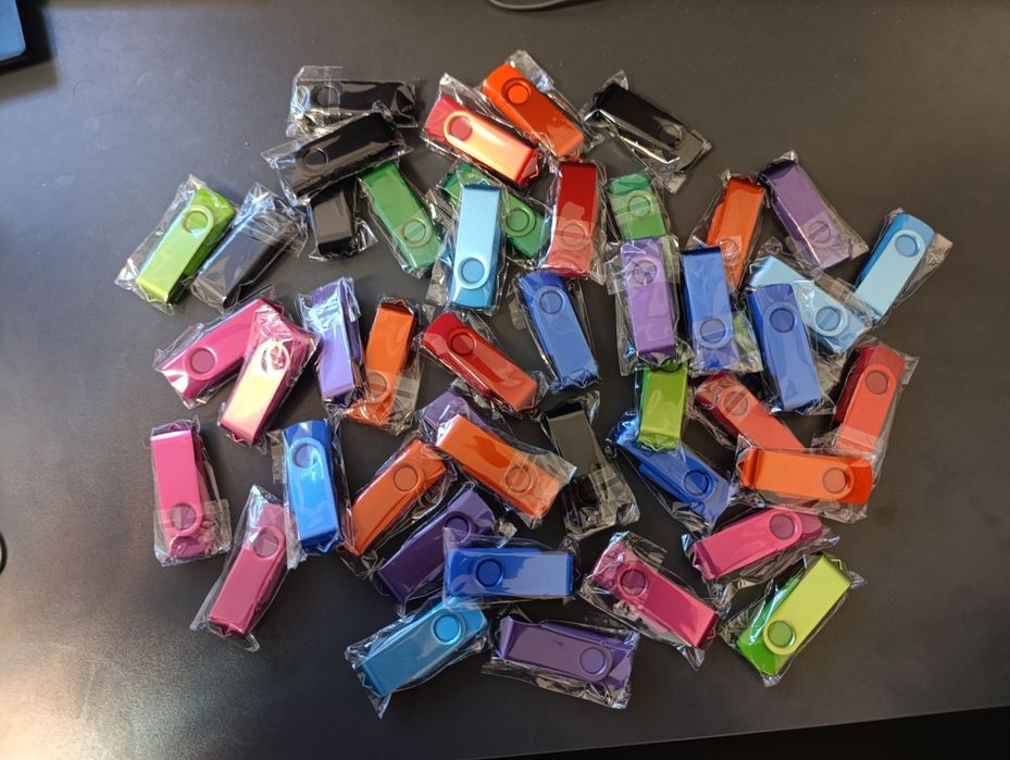 Флешка  / флеш накопичувач 4,8,16,32,64гб