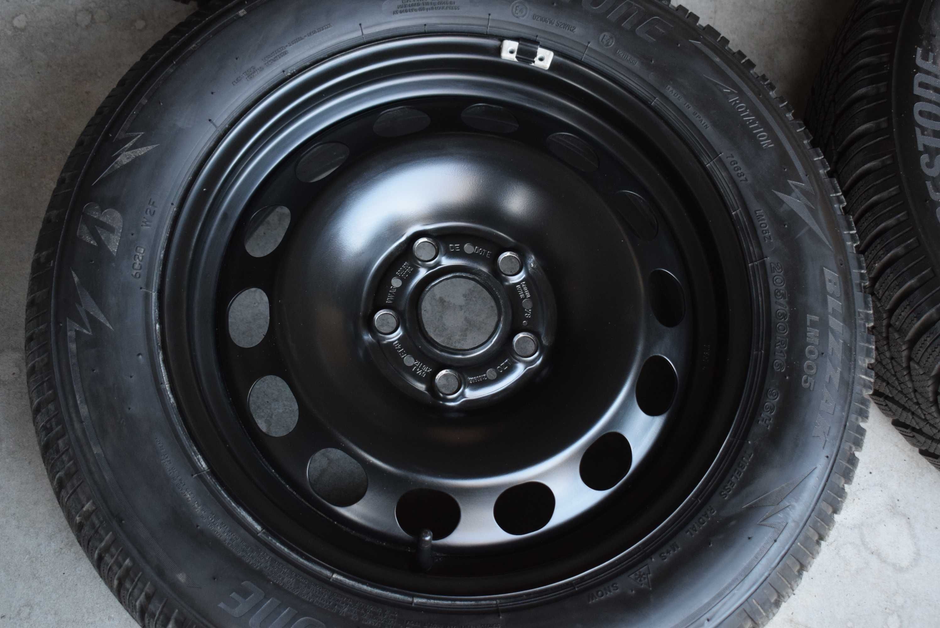VW T-roc Caddy Touran Skoda Octavia 3  Bridgestone nowe oryginał zima