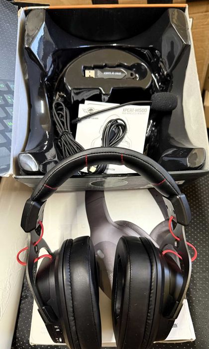 Spirit Of Gamer Bezprzewodowy zestaw słuchawkowy Bluetooth RGB PS5 PS4