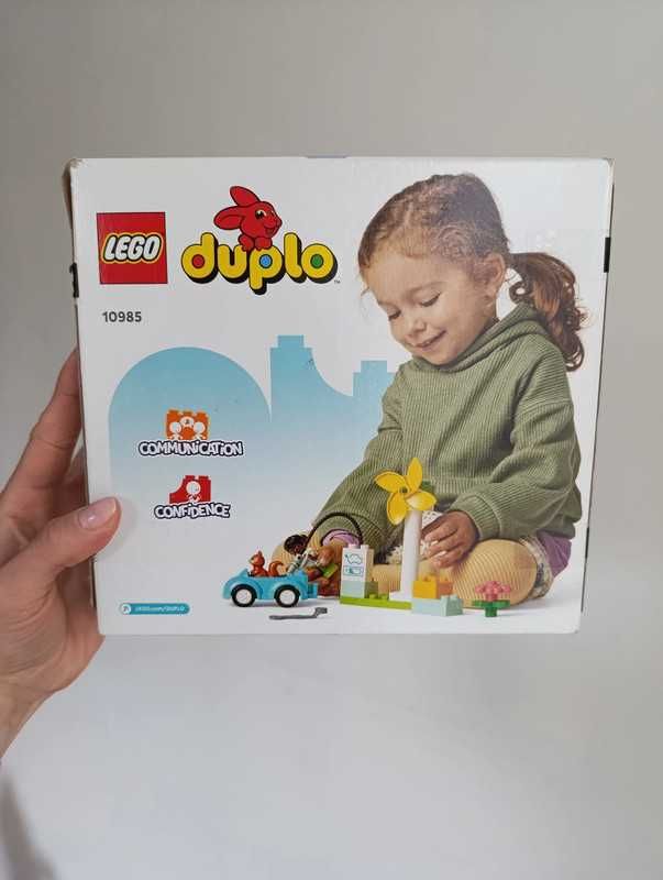 Zestaw lego Duplo Town Turbina wiatrowa i samochód elektryczny (10985)