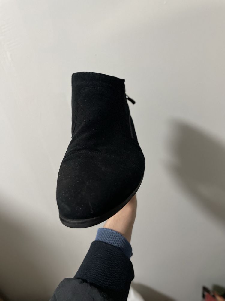 Продам зимові чоботи замшеві