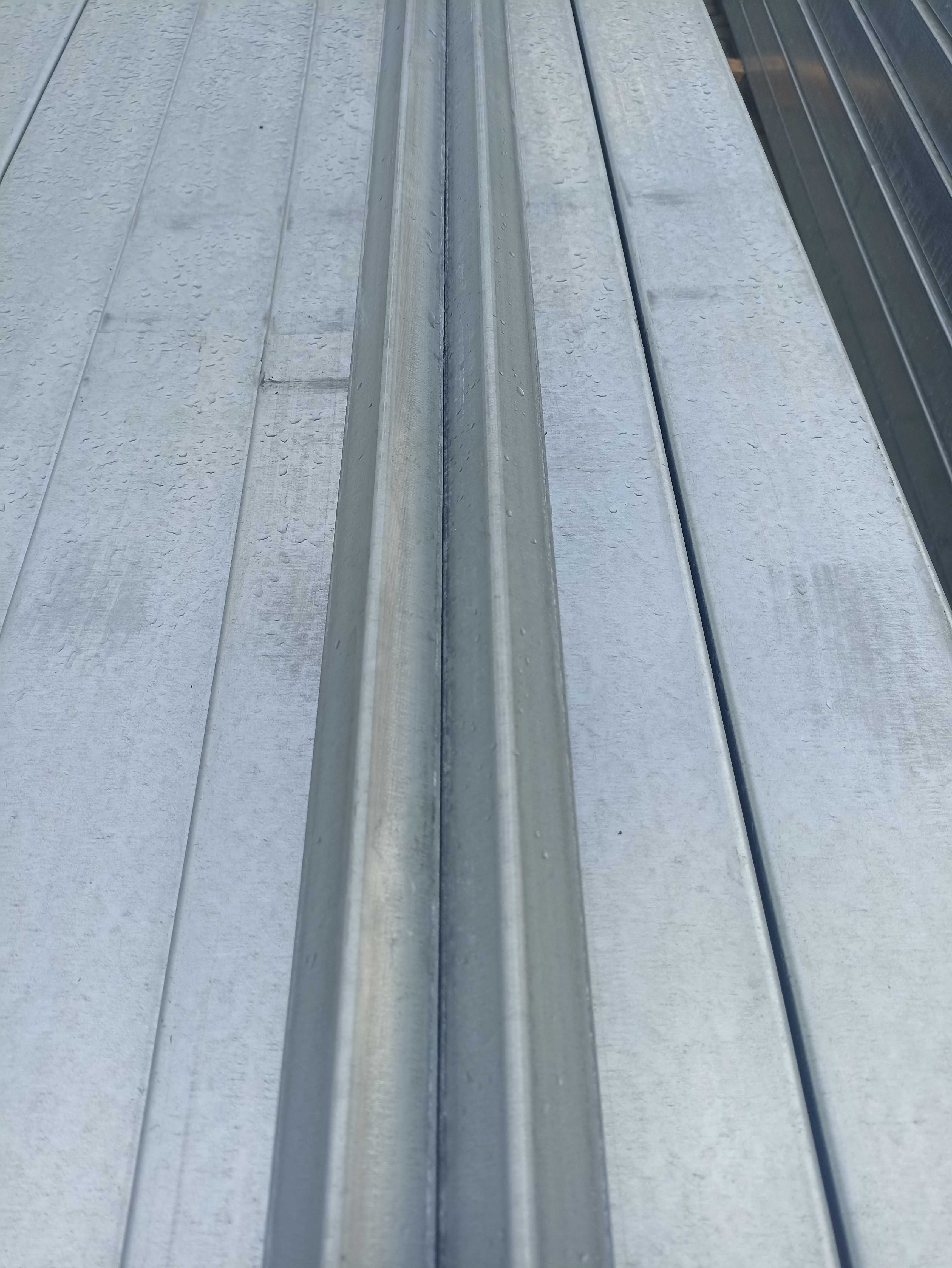 Kątownik z/g 30x30x2 s235 stalowy stal kątowniki 30 2 ocynk