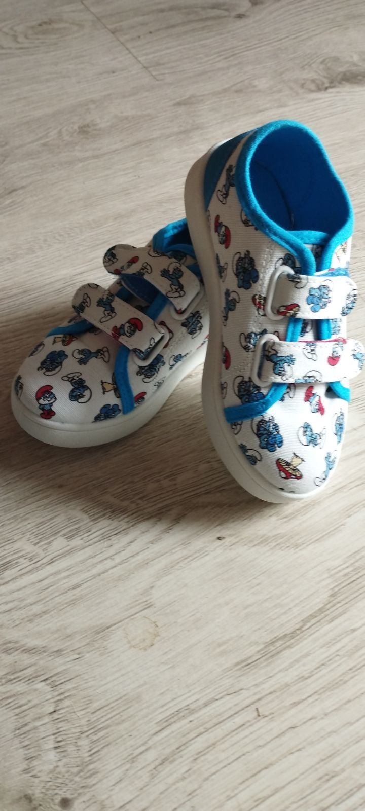 Buty chłopięce nowe