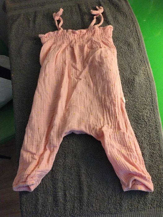 Różowy , muślinowy ramperst niemowlęcy