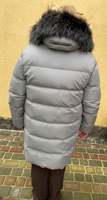 ,,Єскада''ПАЛЬТО зима,перо,легкість та тепло