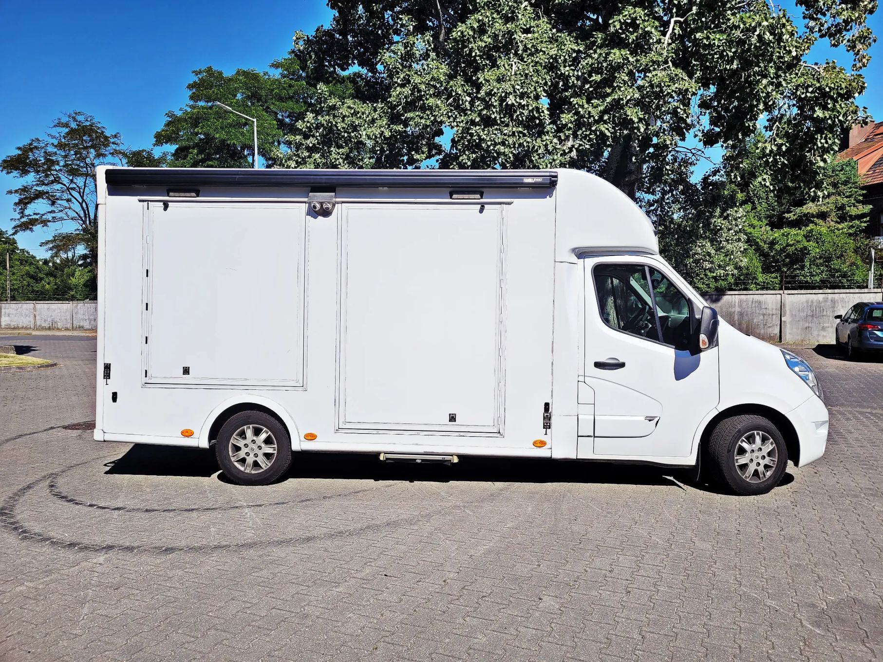 Renault Master  2.3 dCi 170 KM, niskopodłogowy, kontener, koniowóz, food truck, kamper