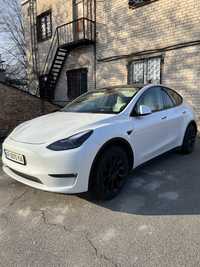 Tesla model Y 21рік