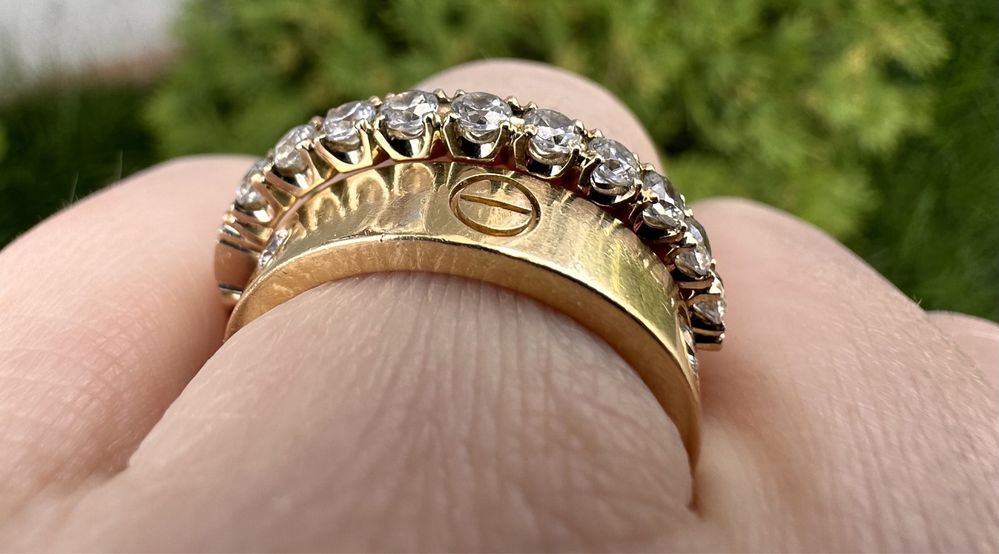 Золота каблучка з діамантами в стиліCartier Love,750,8,15 грам,16,8роз