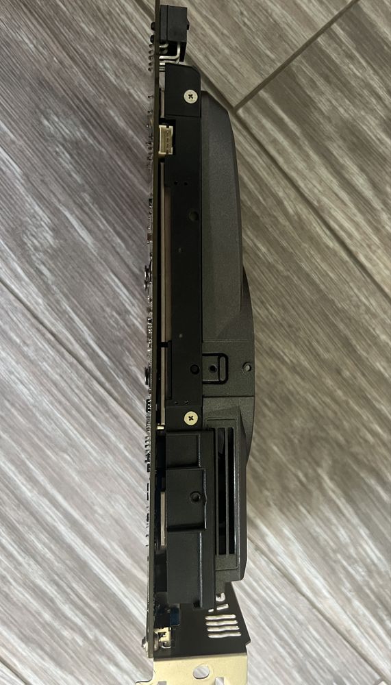 Відеокарти MSI GeForce GTX 650 1GB GDDR5 та Palit GeForce GTX 560