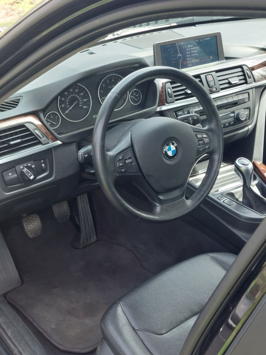 Продам bmw 335i 2012