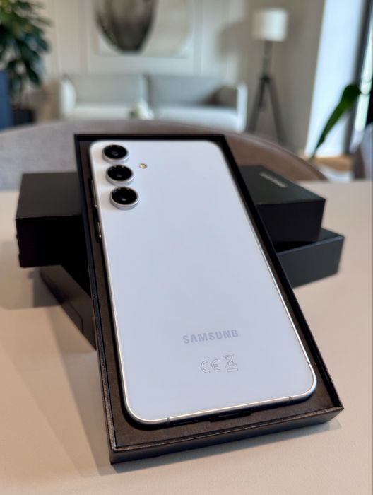 Mega okazja! Samsung Galaxy S24 FE 128 GB –faktura VAT 23%, gwarancja!