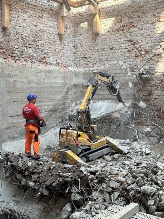 Cięcie, wiercenie, żelbetu, selektywne wybrzenia robotami brokk
