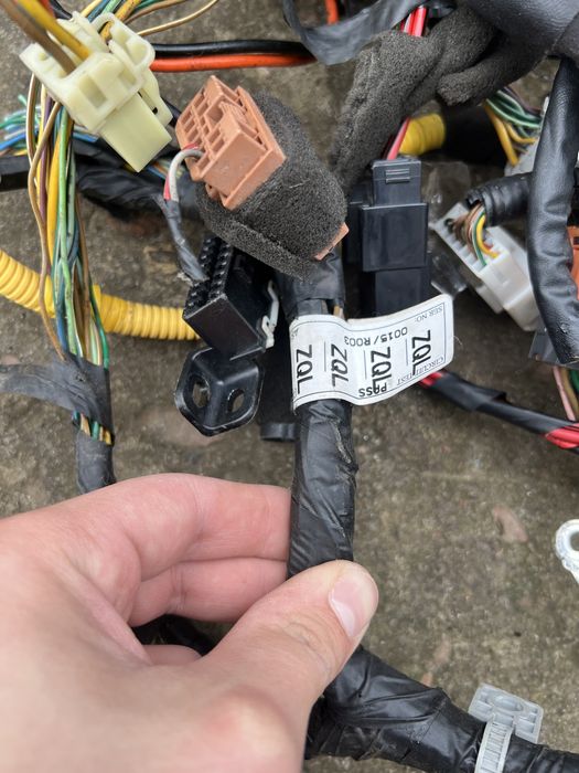 Блок запобіжників з усією електронікою до шивроле авео Т250