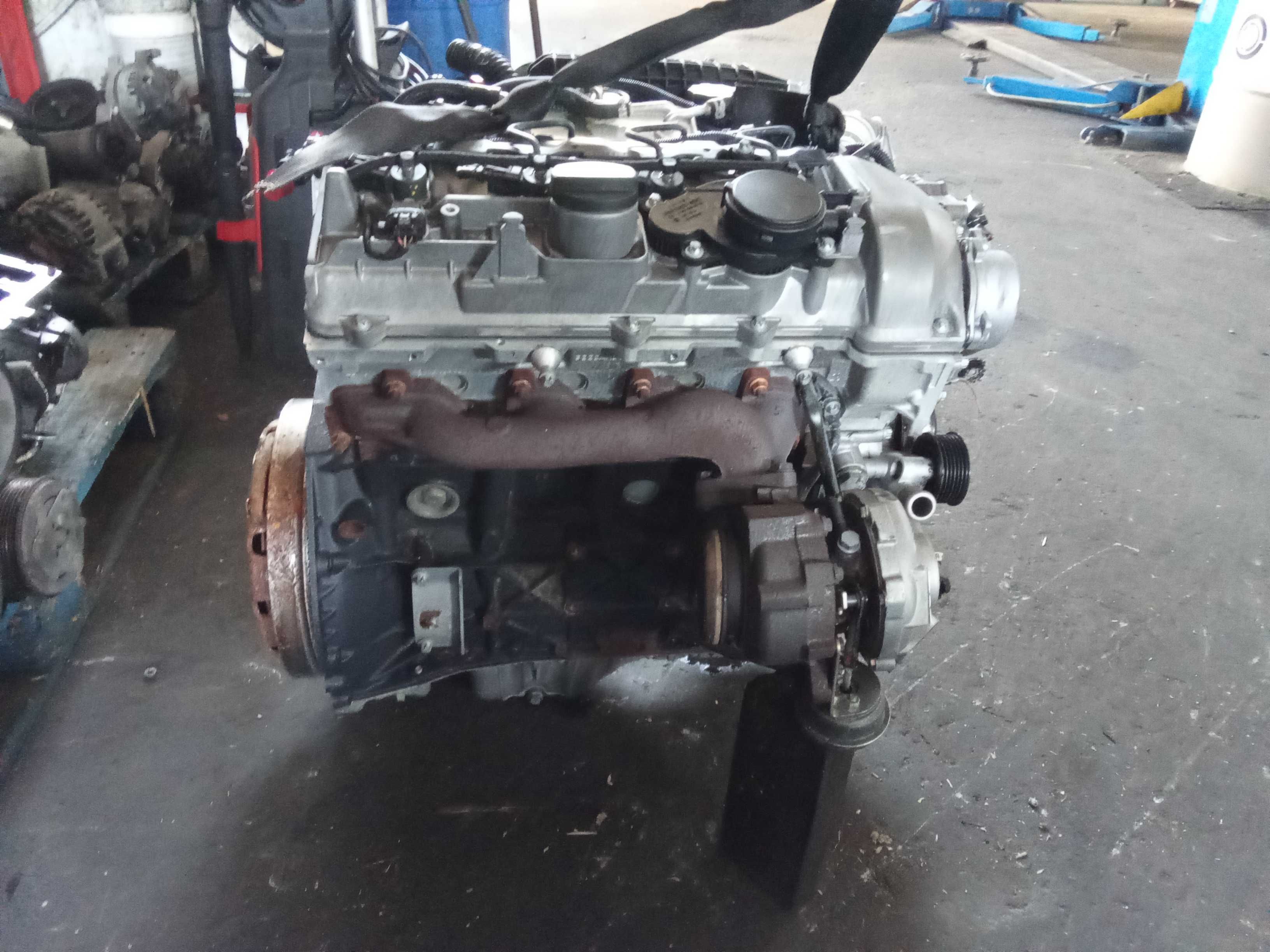 Motor Mercedes C220 2.1 611.962