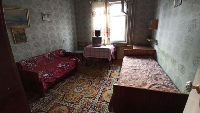 Кімната або 2 ліжкомісця для дівчини/жінки, район ЕПІЦЕНТР