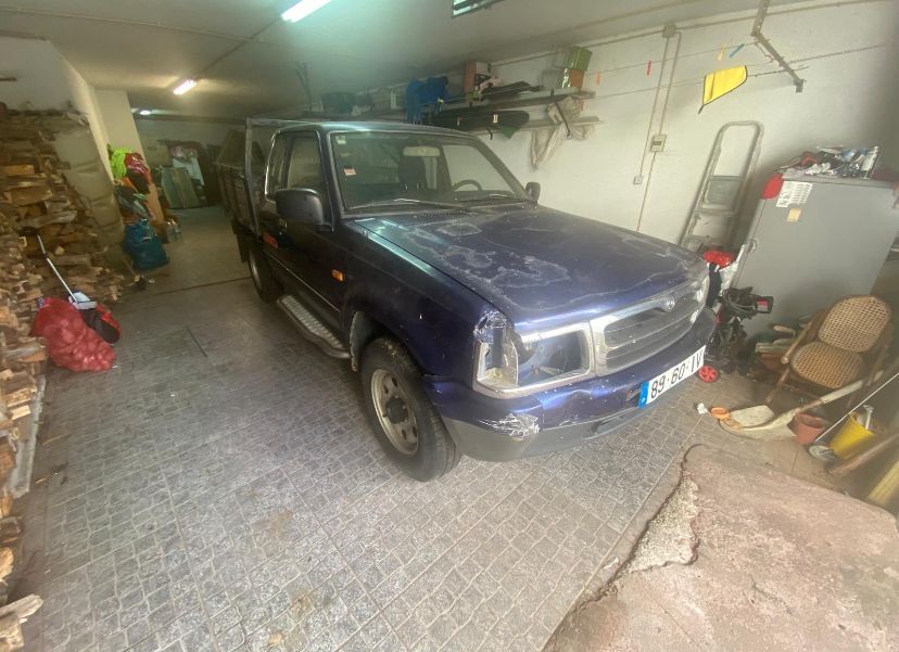 Mazda caixa aberta