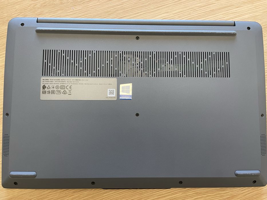 Portatil LeNovo Ideapad 3 15’ + Extras