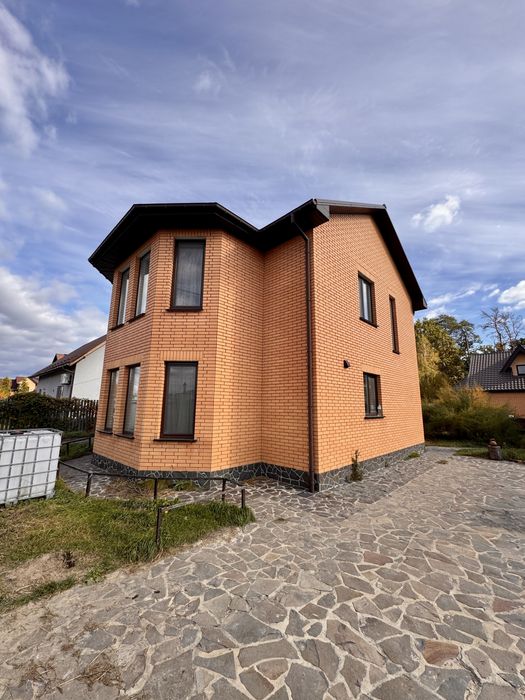 Затишний Будинок з Ремонтом Меблями та Технікою