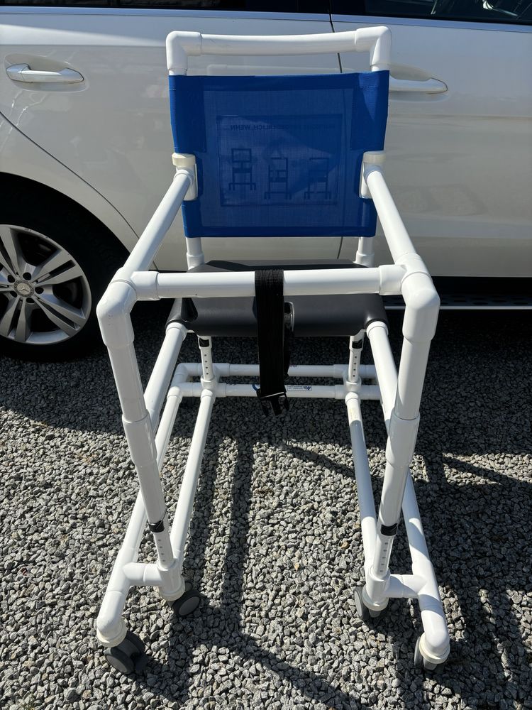 Chodzik Wózek rehabilitacyjny spacerowy , Walker o udźwigu do 150 kg