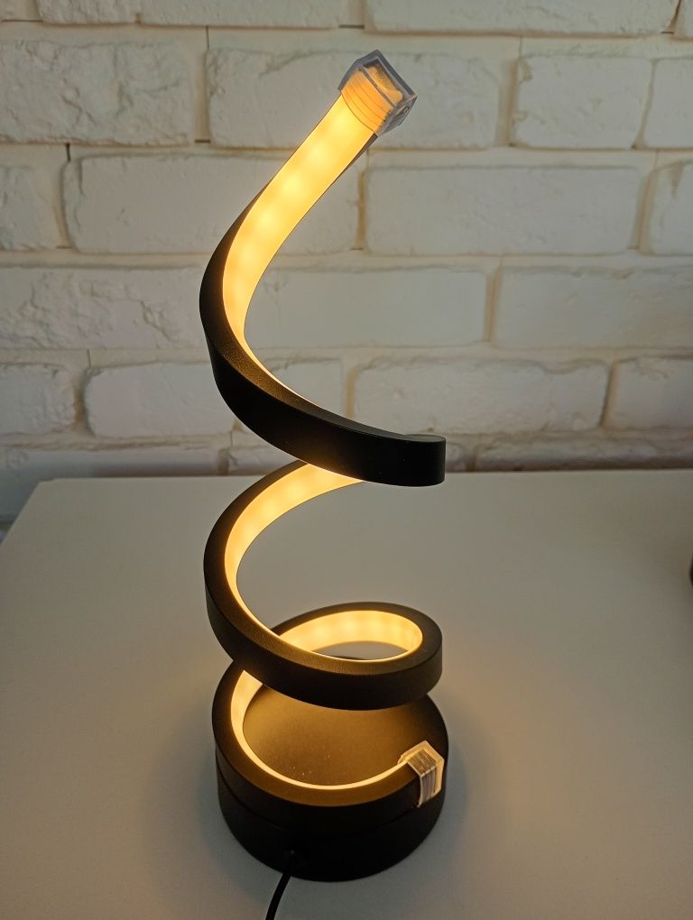 Lampka nocna LED