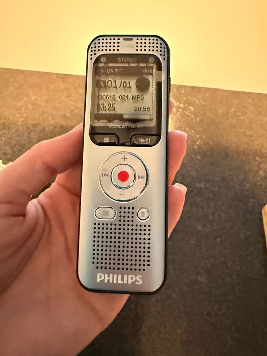 Dyktafon Philips 2050 nowy