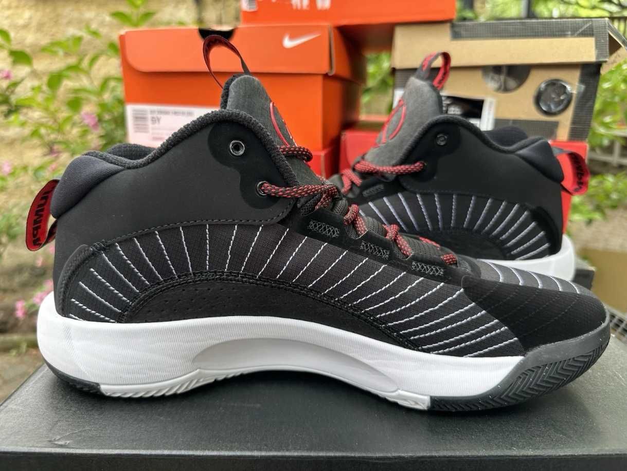 Баскетбольні кросівки Nike Air Jordan Jumpman 2021 46 US12