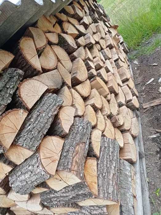 Sezonowane drewno kominkowe i do pieca, cięte i łupane