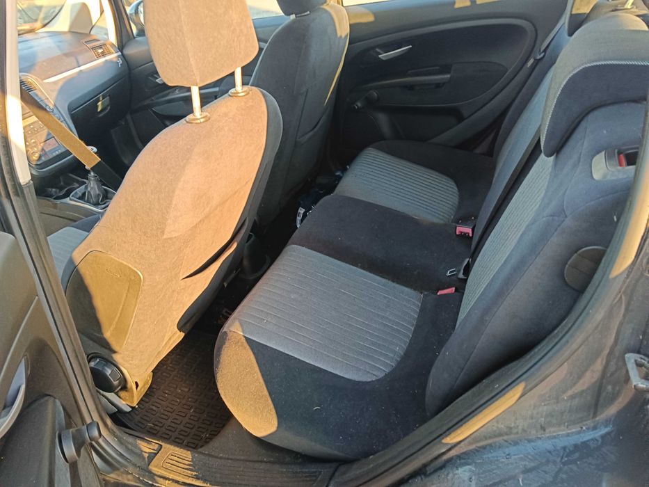 sprzedam FIAT PUNTO 1,9 JTD