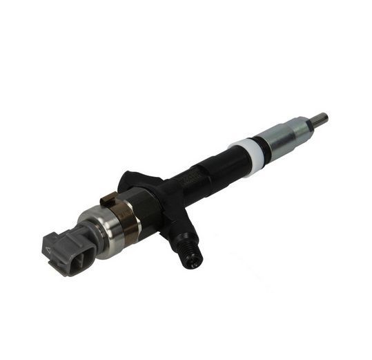 Форсунка топливная TOYOTA Hiace Hilux Dyna 2,5 D-4D D4D 2KD-FTV новая