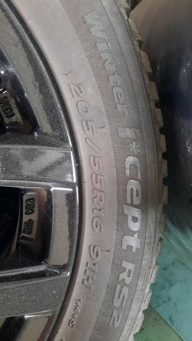 Комплект коліс R16 205 55 , 5 114,3 зима