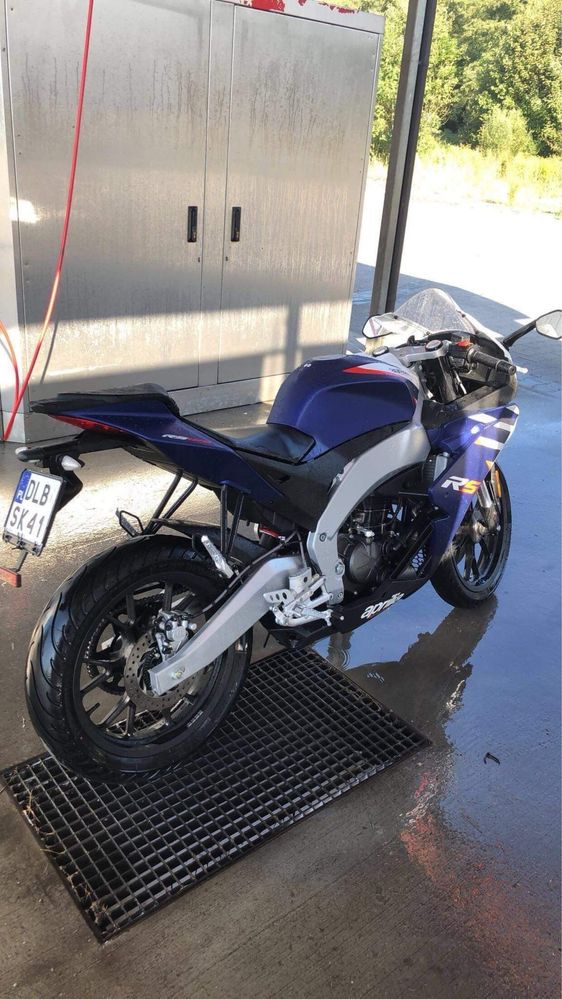Aprilia RS4 125 MOTOCYKL