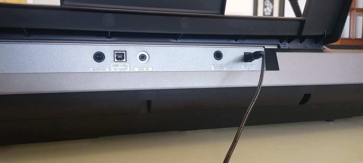 Yamaha teclado /piano PSR-E353