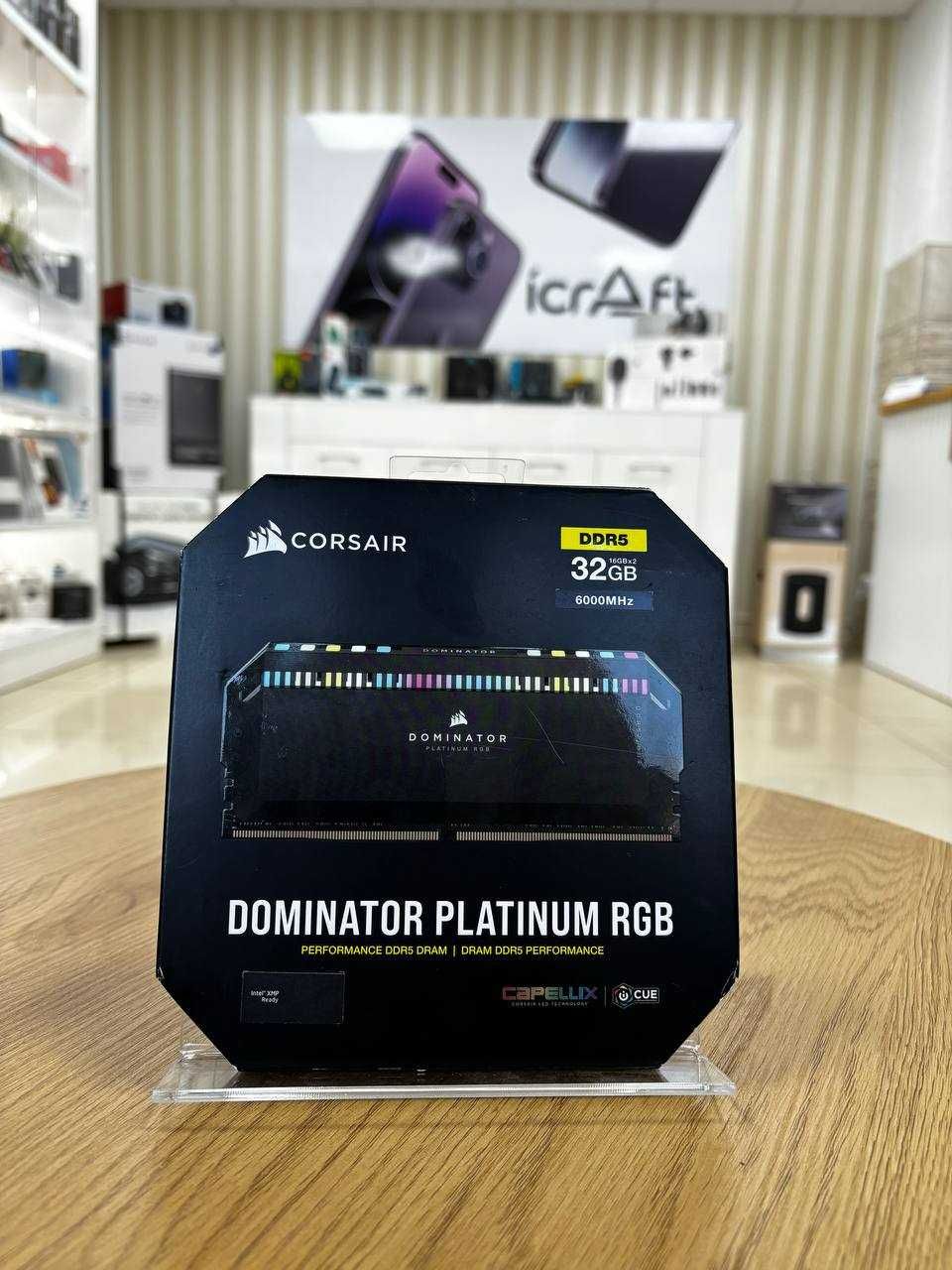 Corsair 32 GB (2x16GB) DDR5 6000 MHz Dominator Platinum RGB Black