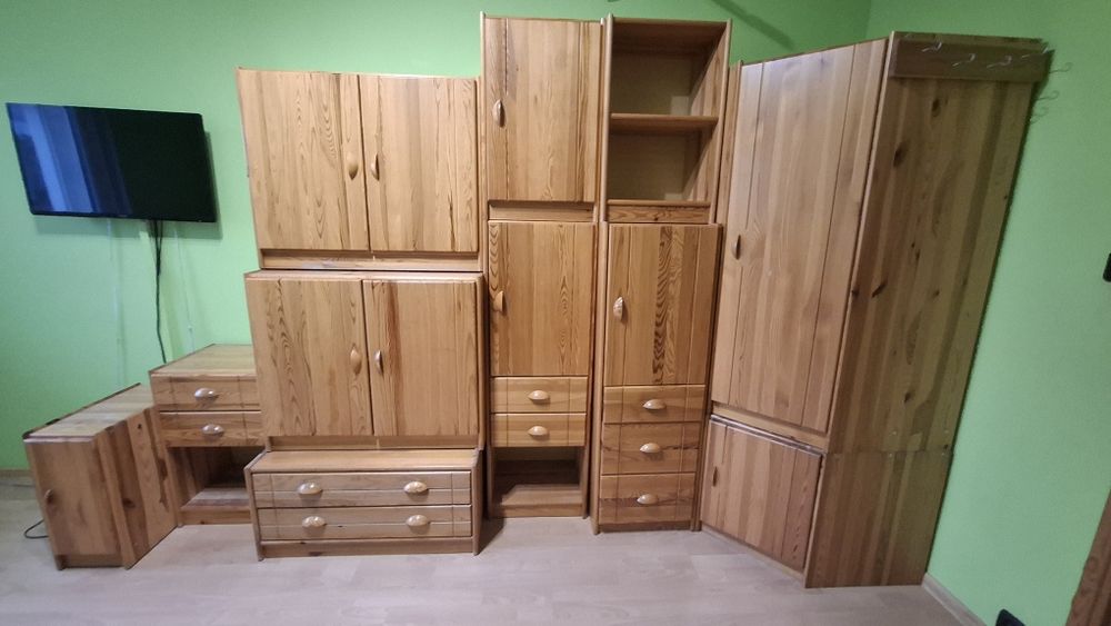 Meble drewniane sosnowe